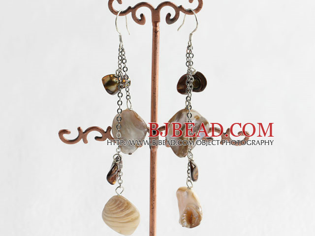 Pearl shell earring