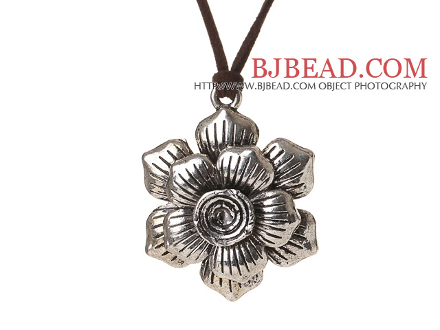 New Arrival Simple Style Tibet Silver Flower Pendant Necklace with Brown Soft Leather