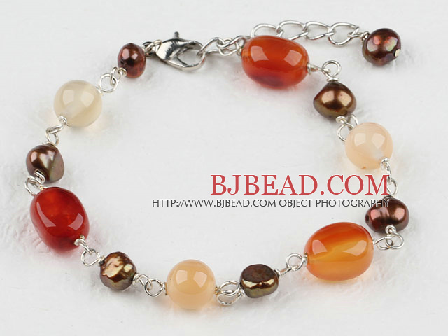 pearl and agate bracelet with extendable chain