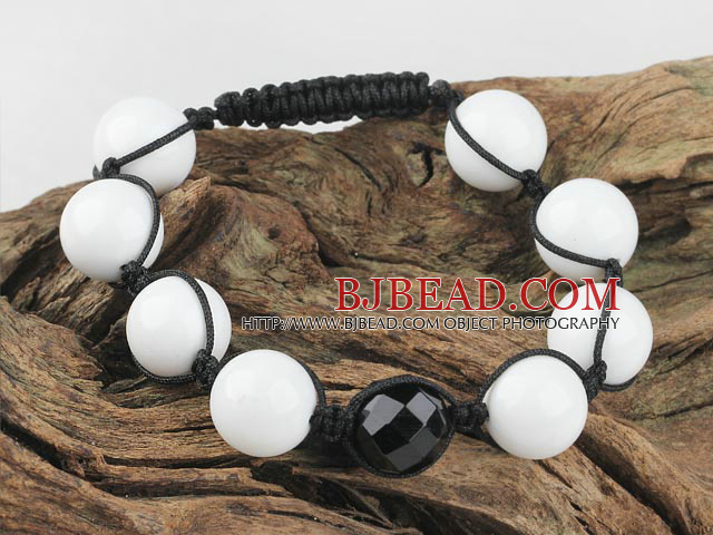 black agate and white sea shell bracelet
